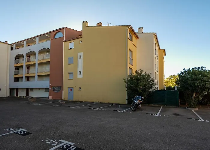 Le Colisee N33 St4 *